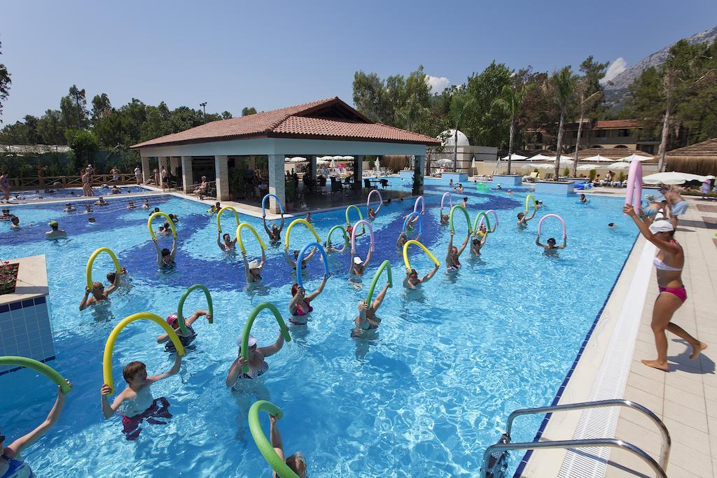 Champion Holiday Village Белдиби Екстериор снимка